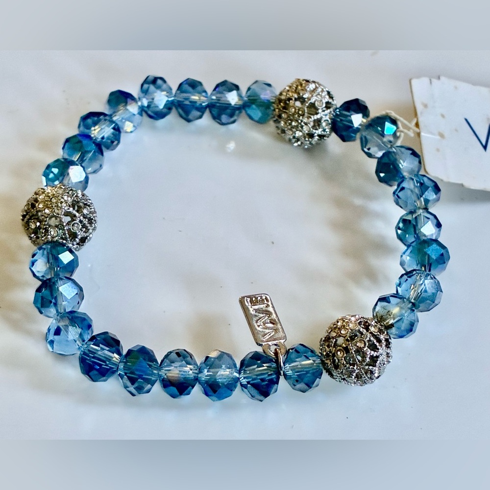 π§π»ββοΈ ViVI Blue Faceted Crystal Bracelet with Silver Tone Balls - Picture 1 of 8